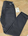 Sandy Basics Chinos | Black