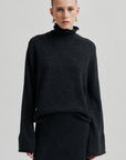 Neva Knit T Neck | Dark Grey Melange