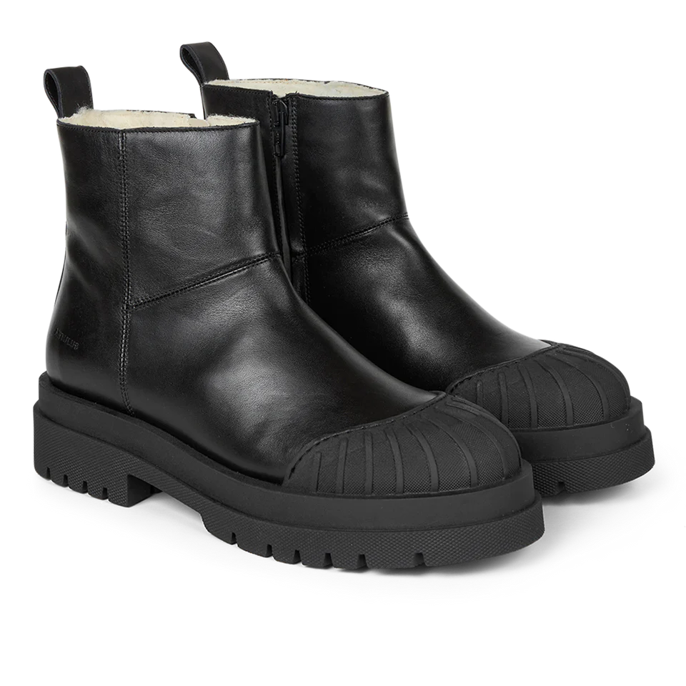 Angulus Boot with Wool Lining - Black