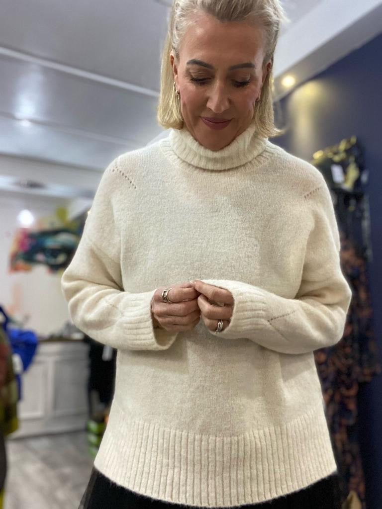 Maison Anje Bolf Sweater - Milk – Heatherbie