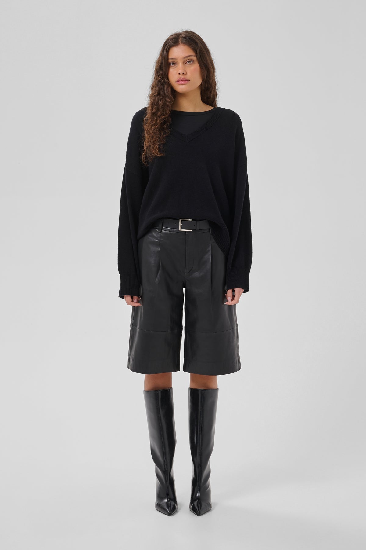 Jola V-Neck Knit