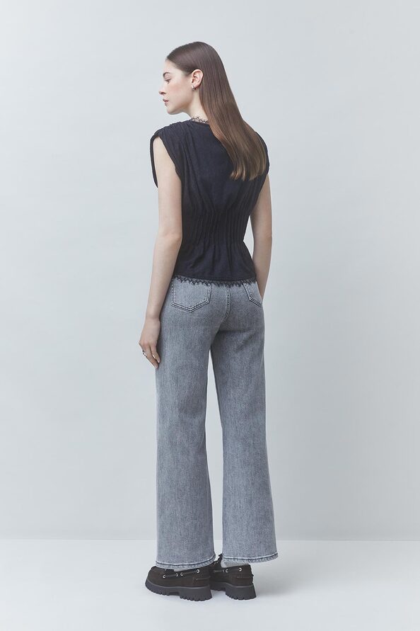 Woven Top Last