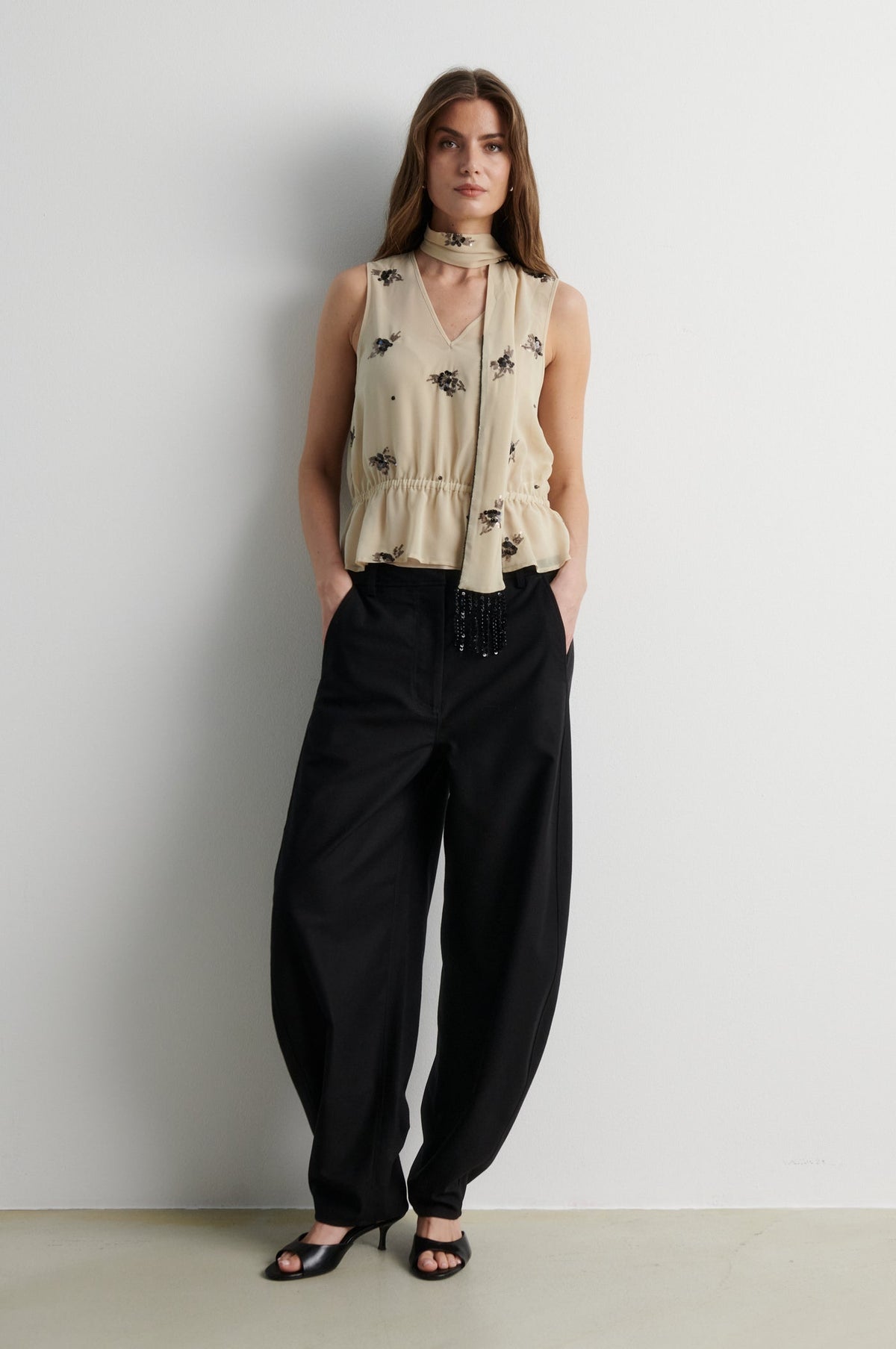Blink Barrel Trousers